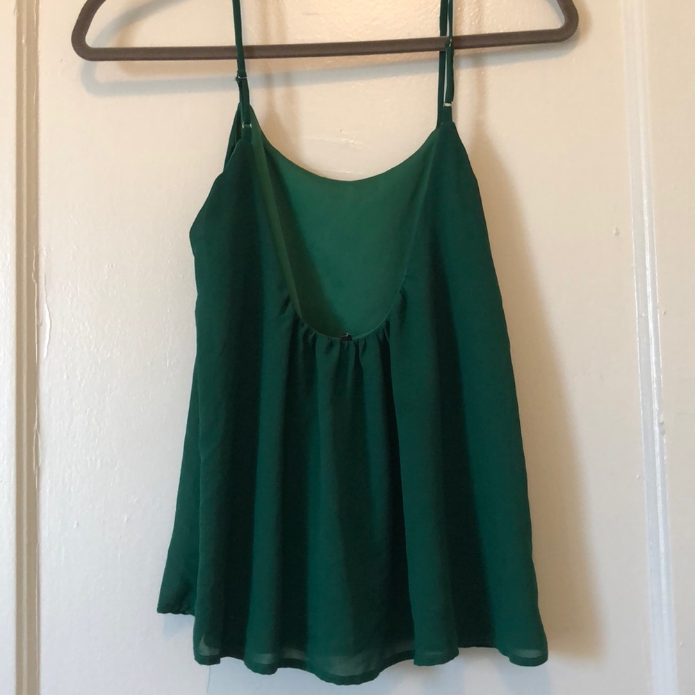 Backless tank top